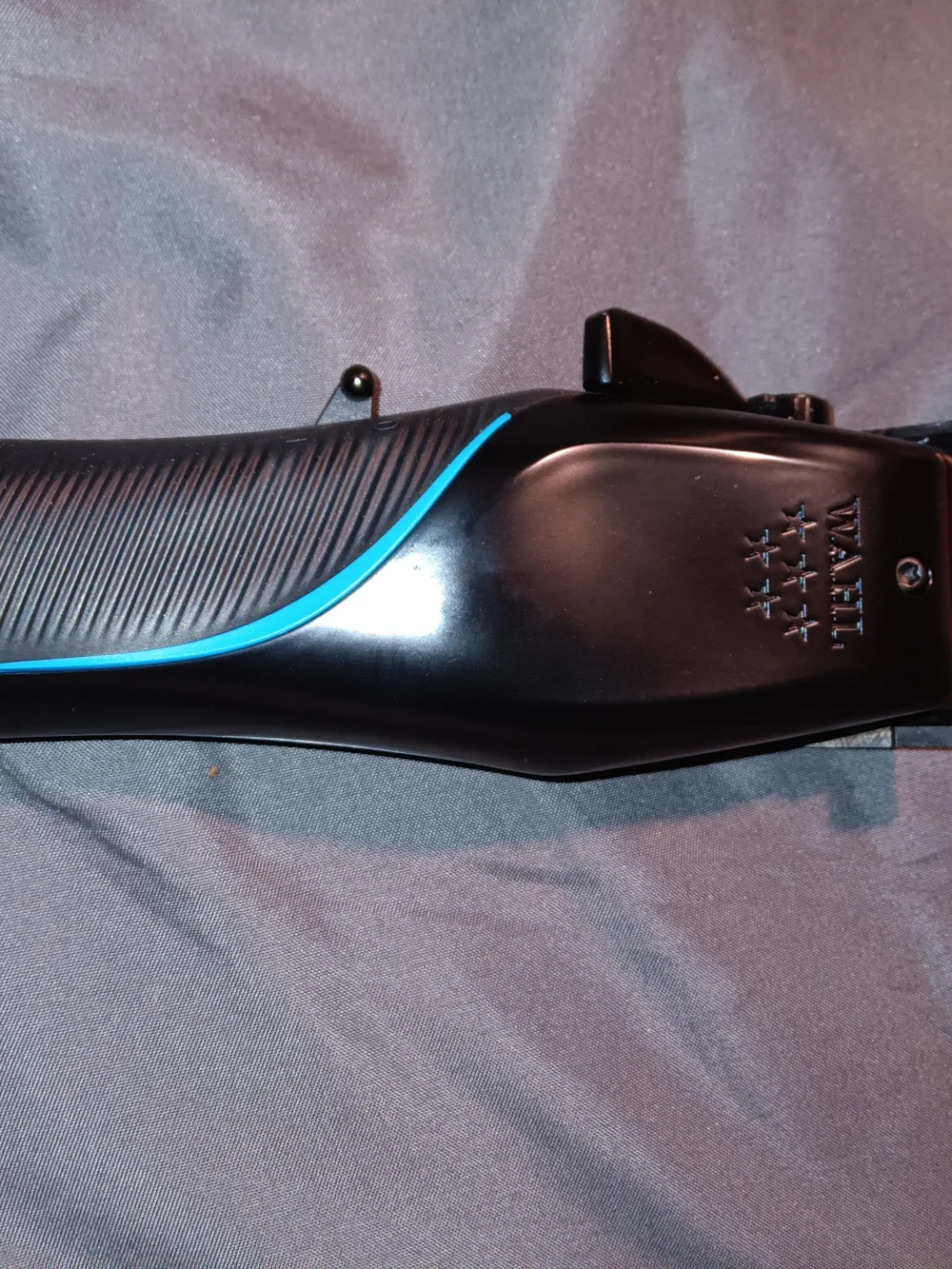 WAHL Vapor Cord/Cordless Clipper — Black with Blue Accents